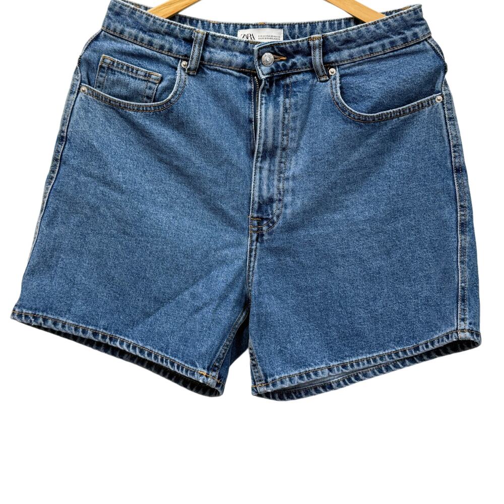 Zara jeans shorts for women in size 8
